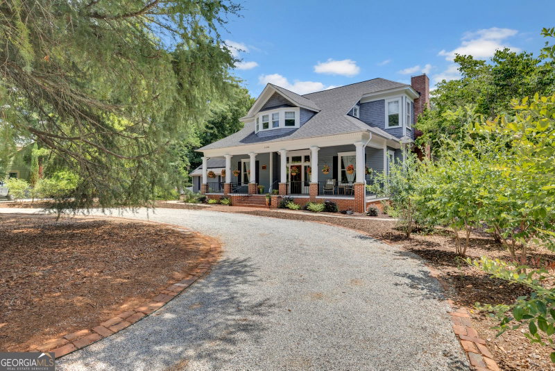 1102 Emory Street
