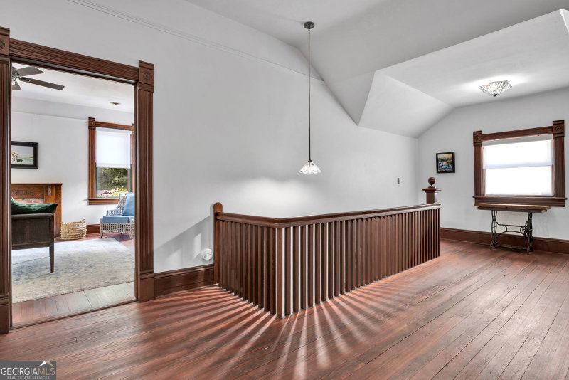 Photo 50 of 1102 Emory Street