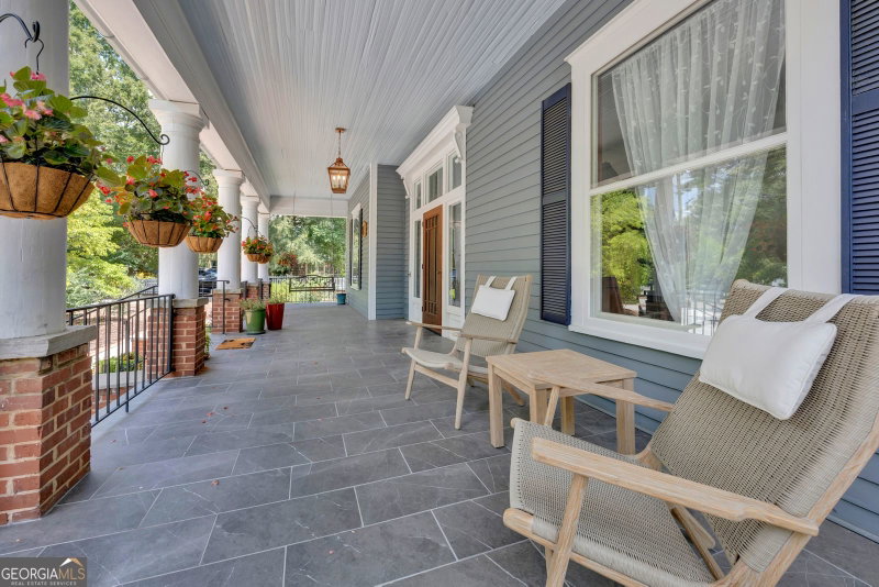Photo 6 of 1102 Emory Street