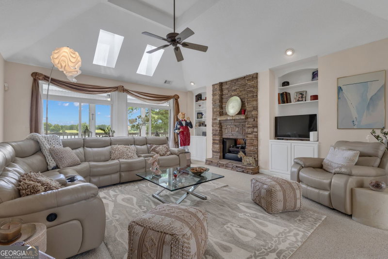 Photo 8 of 110 Carnoustie Way