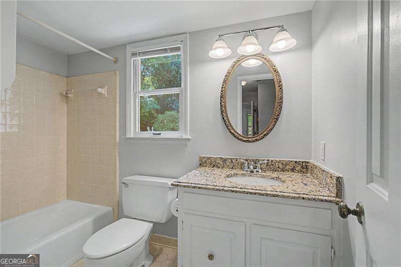 Photo 16 of 4044 Jewelers Court SW