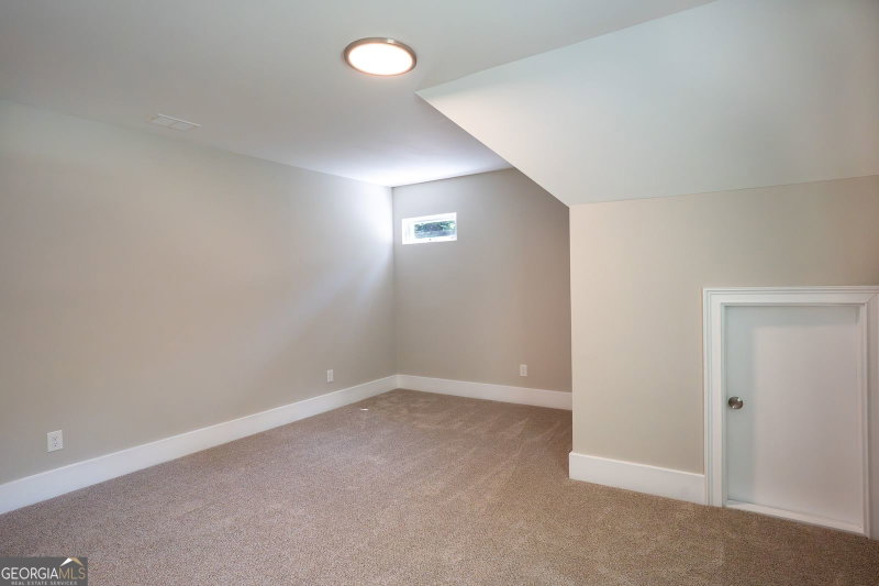 Photo 32 of 160 Rosewood Circle