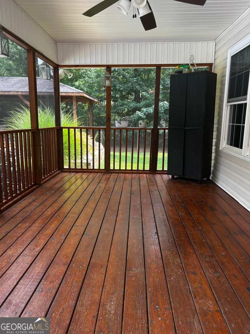 Photo 15 of 215 Iron Hill Road