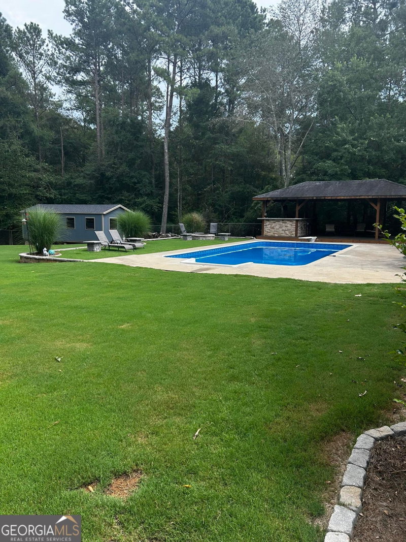 Photo 23 of 215 Iron Hill Road