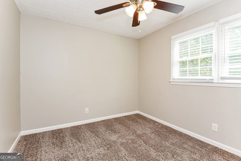 Photo 11 of 6581 Windsor Drive