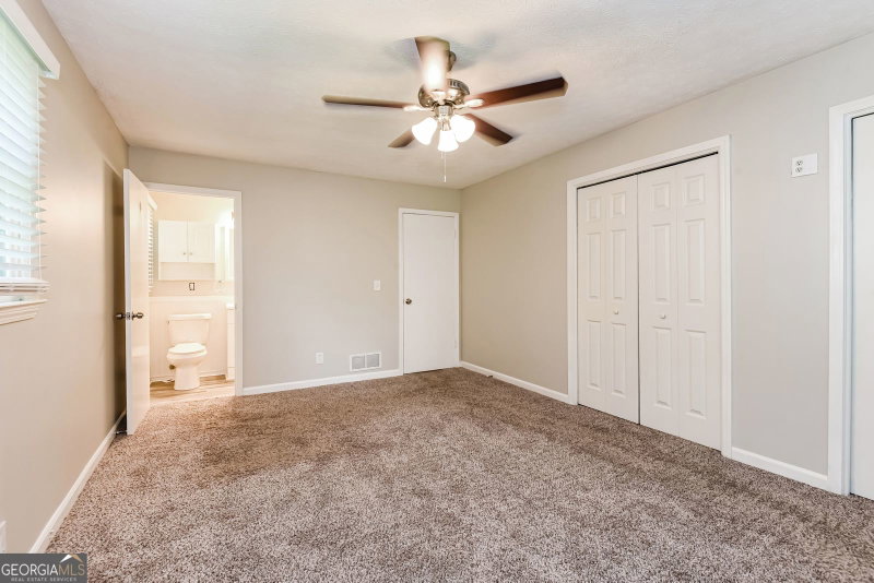 Photo 12 of 6581 Windsor Drive