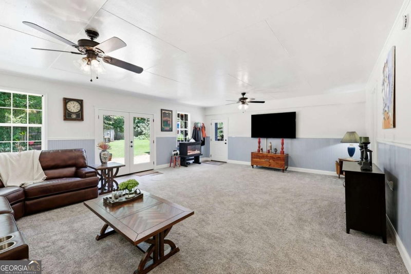Photo 30 of 101 Fairlane Court