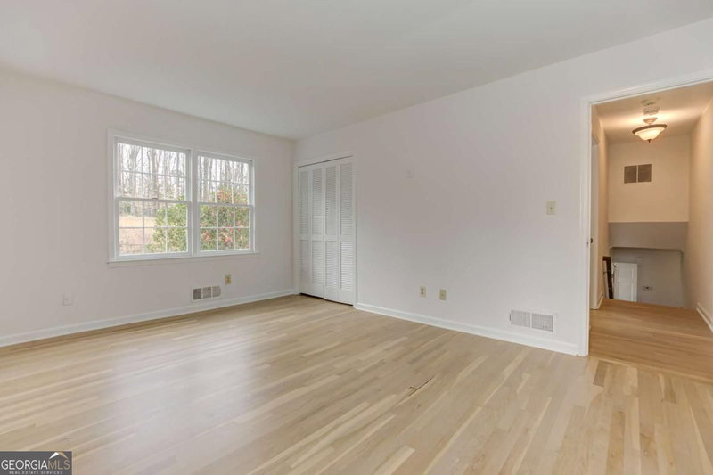 Photo 41 of 1257 Witham Drive