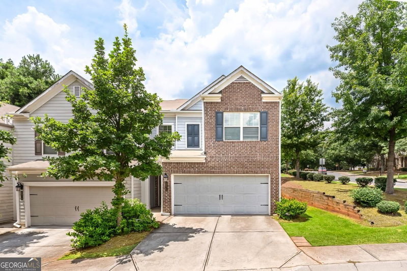 2573 Parkwood Cove Drive