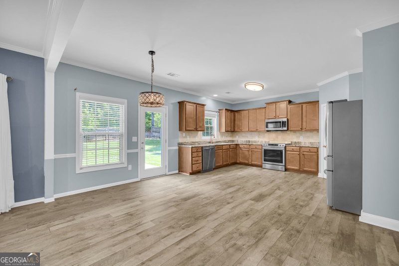 Photo 18 of 1729 Lakeland Lane