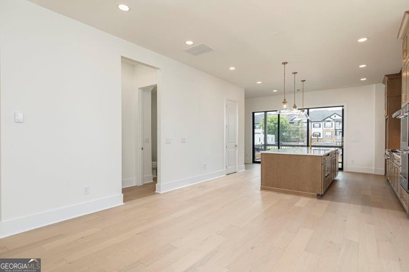 Photo 12 of 2255 Crestview Drive NE #43