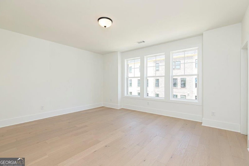 Photo 21 of 2255 Crestview Drive NE #43