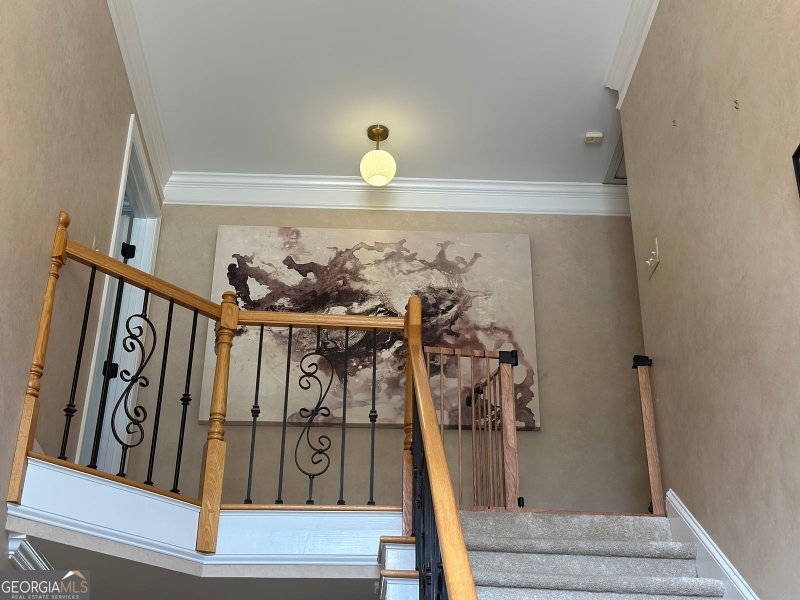 Photo 6 of 4421 Lucerne Place SW