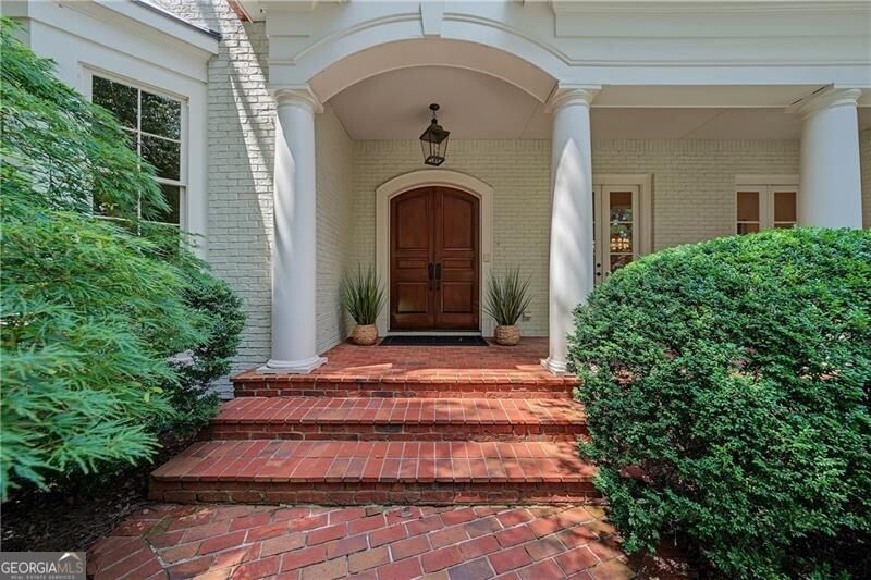 Photo 2 of 82 Blackland Road NW