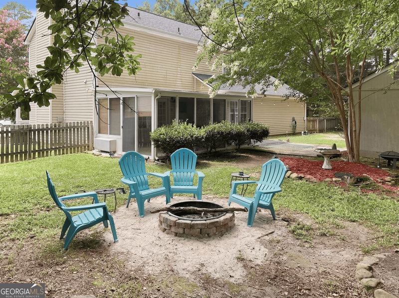 Photo 2 of 900 Willow Springs Court