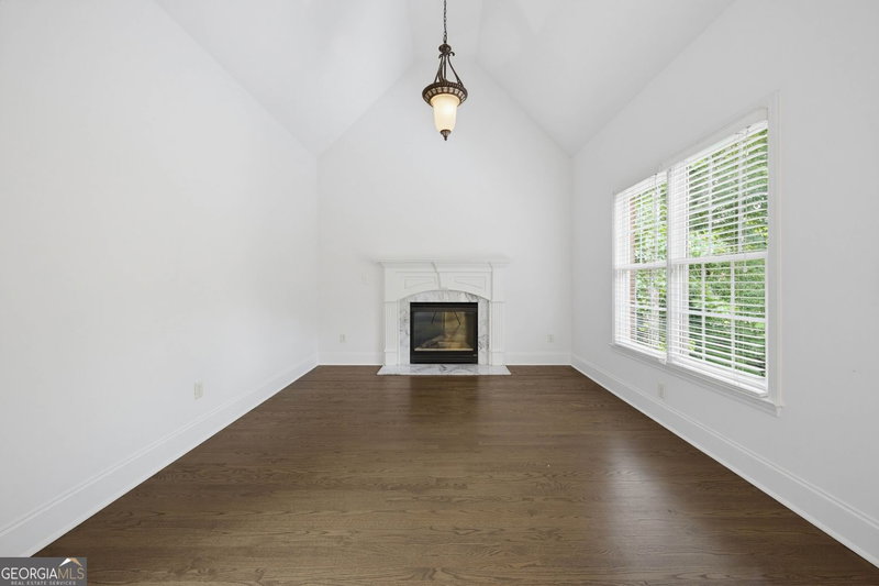 Photo 19 of 735 Westwind Lane