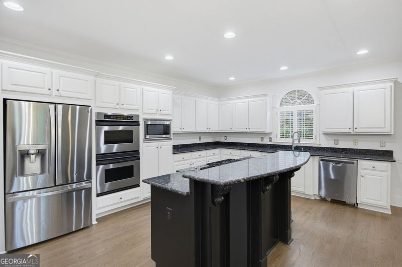 Photo 11 of 735 Westwind Lane