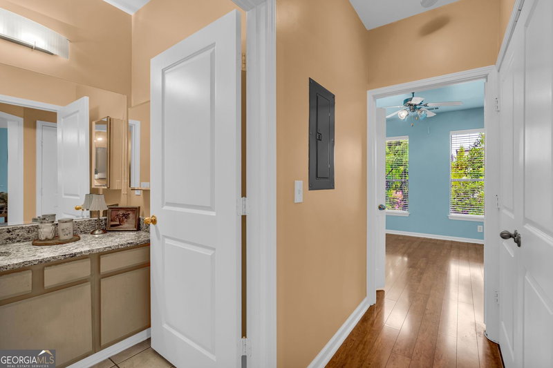 Photo 19 of 821 Ralph Mcgill Boulevard NE #2303