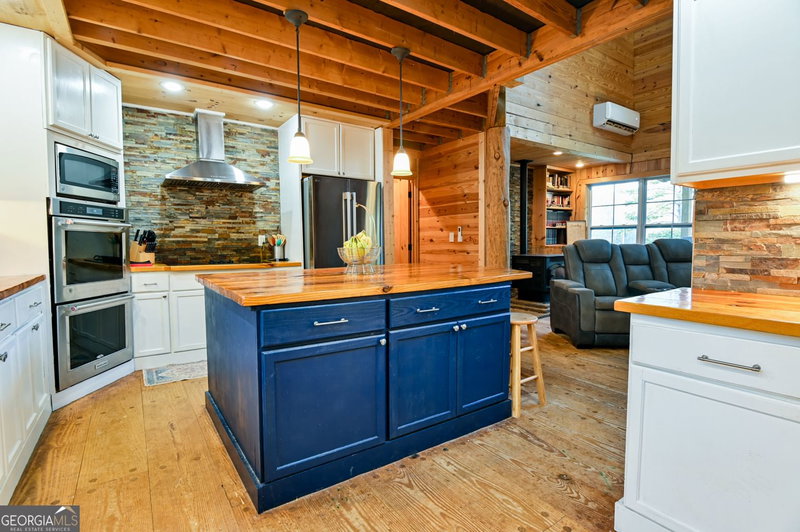 Photo 11 of 1208 Elberton Road