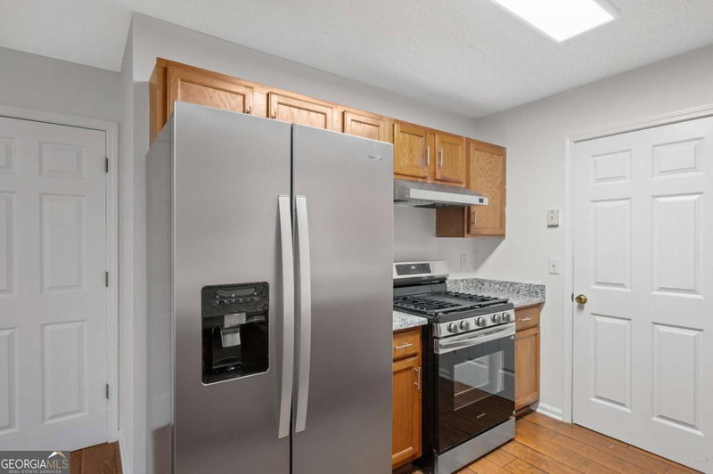 Photo 13 of 2164 Dresden Green NW