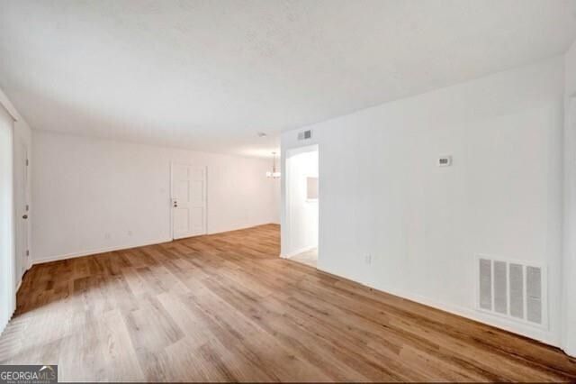 Photo 6 of 3142 Reeves Street SE