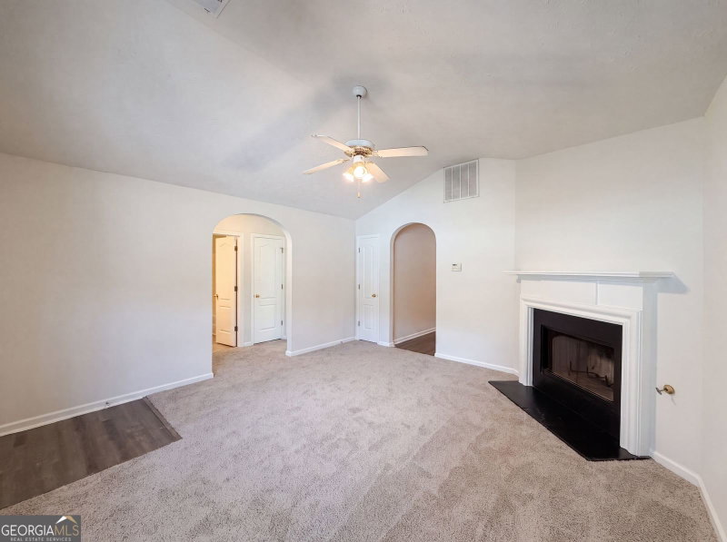 Photo 11 of 10543 Crabtree Drive