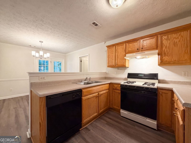 Photo 14 of 10543 Crabtree Drive