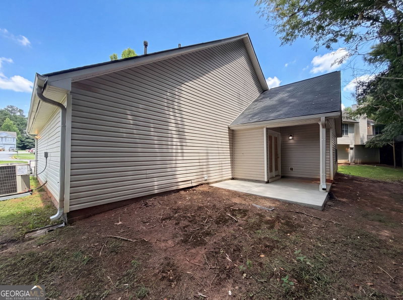 Photo 5 of 10543 Crabtree Drive