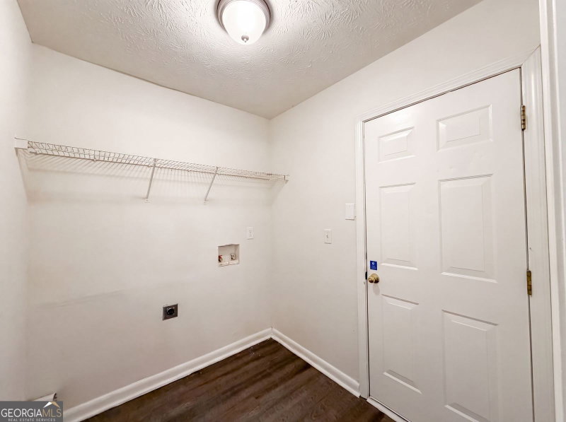 Photo 6 of 10543 Crabtree Drive