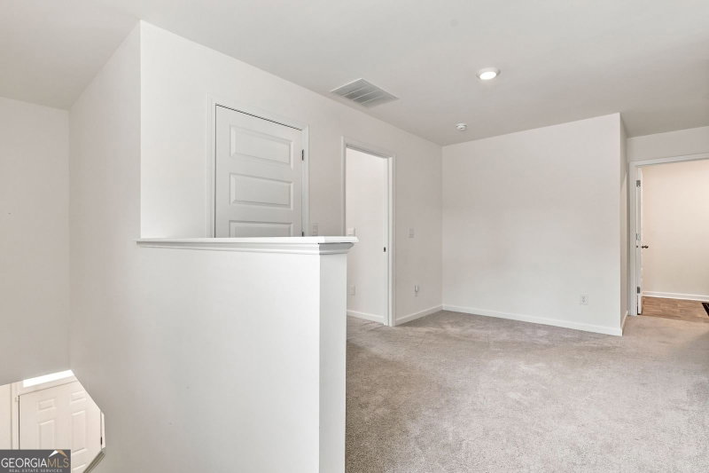 Photo 11 of 1087 Rigby Court SE