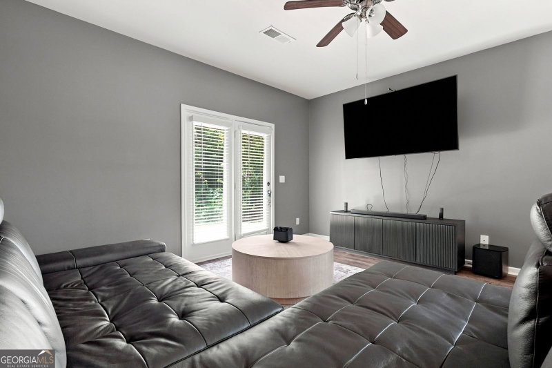 Photo 6 of 1087 Rigby Court SE