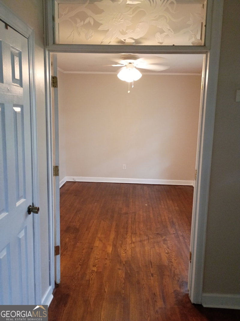Photo 11 of 70 Fifth Street