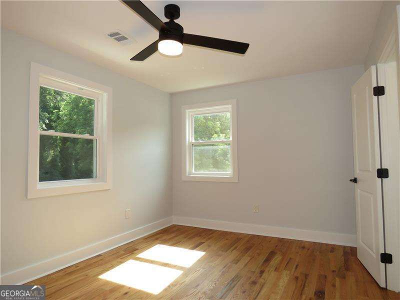 Photo 18 of 1819 Avon Avenue SW