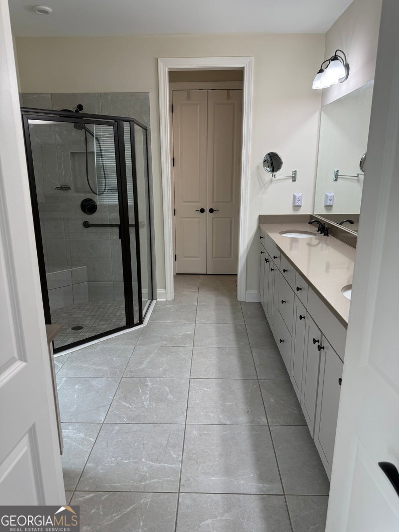 Photo 12 of 469 Silverbell Court