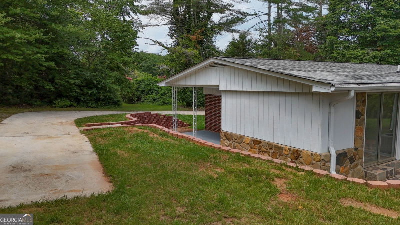 Photo 23 of 2292 Blacksnake Road