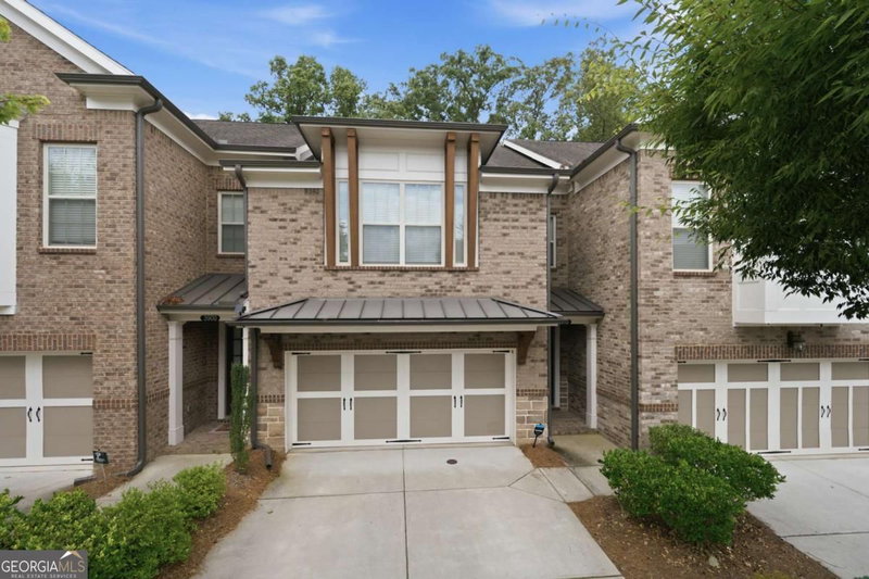 3910 Glenview Club Lane