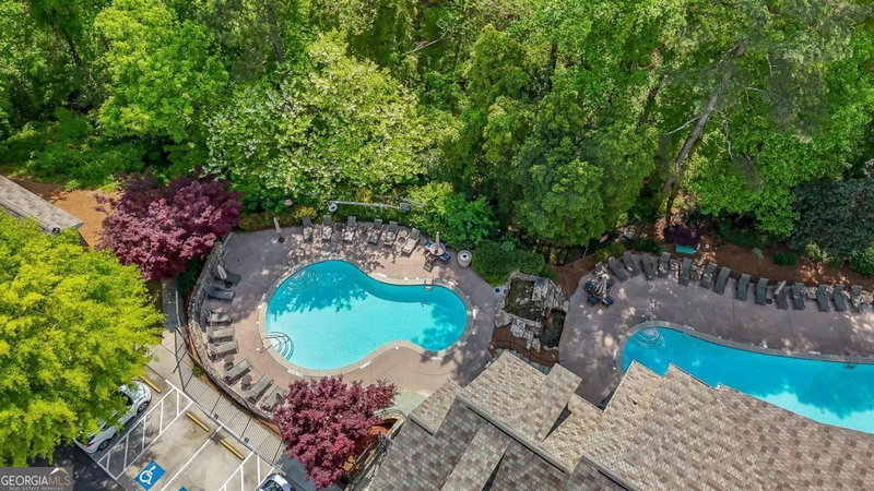 Photo 41 of 302 Riversgate Drive #55