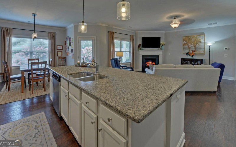 Photo 14 of 4323 Clubside Drive