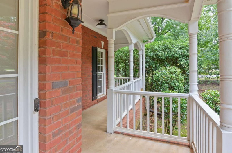 Photo 10 of 1091 Glenwood Lane