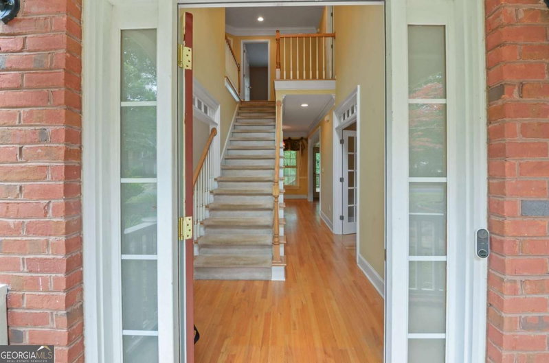 Photo 11 of 1091 Glenwood Lane