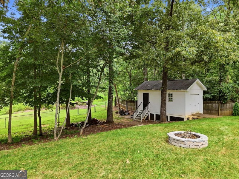 Photo 49 of 460 Kerry Drive