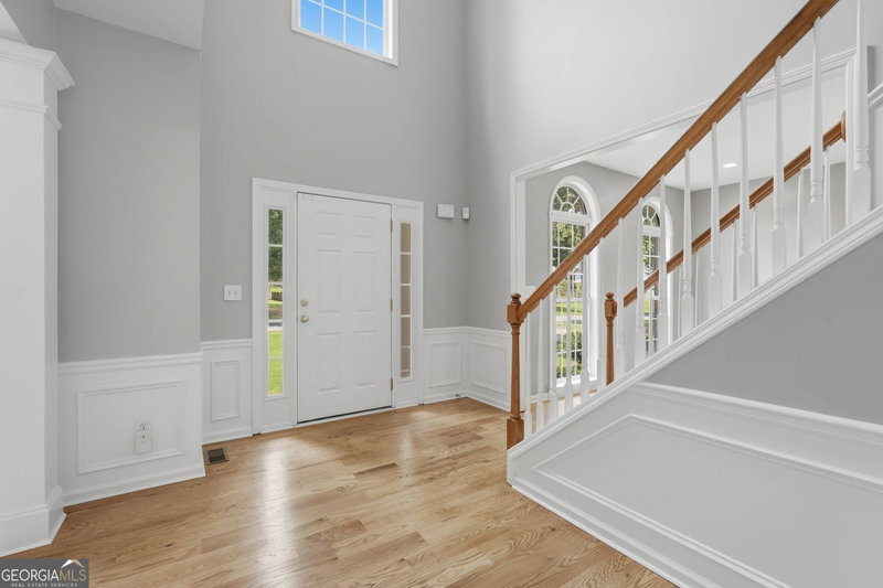 Photo 11 of 770 Glastonbury Court