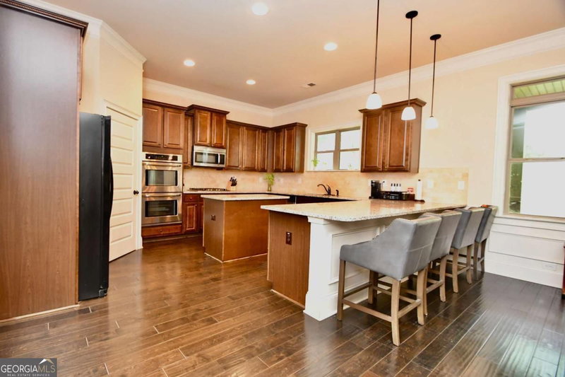 Photo 6 of 1140 Riverhill Drive