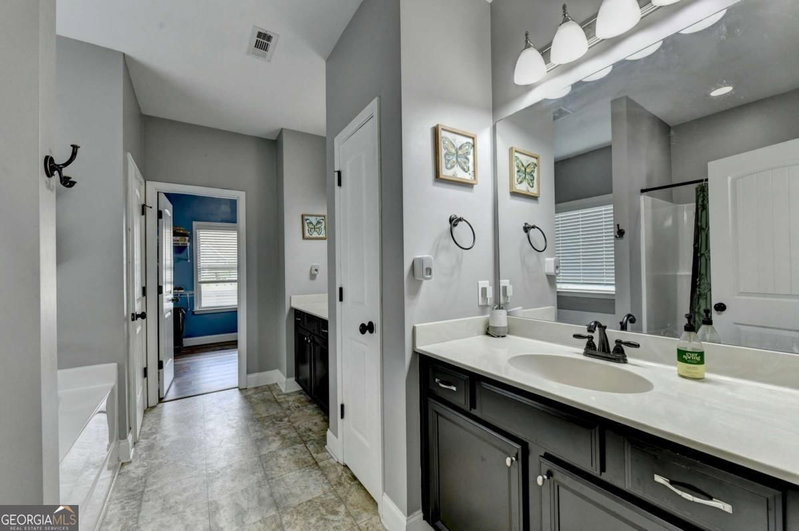 Photo 31 of 4331 Highland Gate Parkway