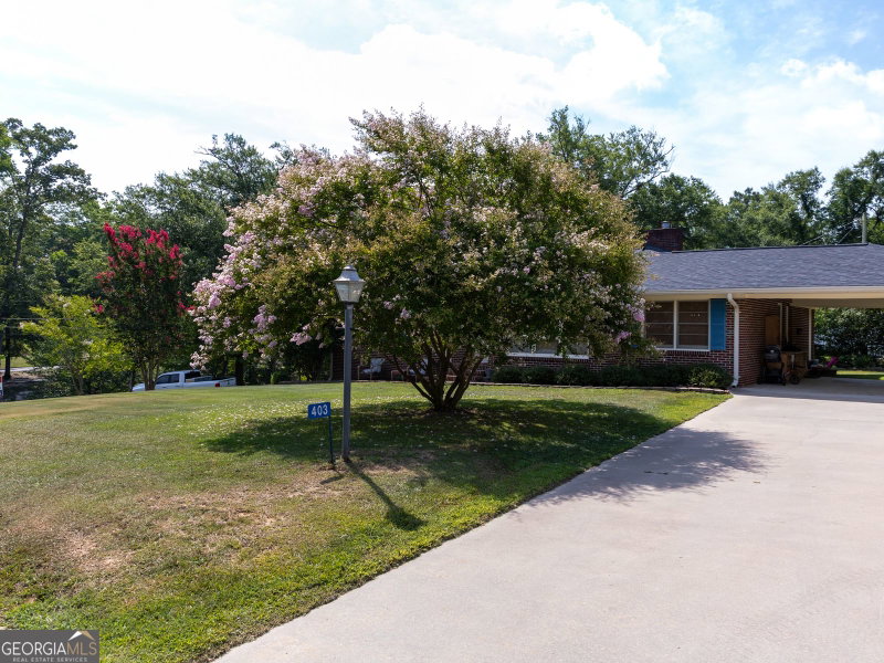 Photo 2 of 403 Ridgecrest Drive