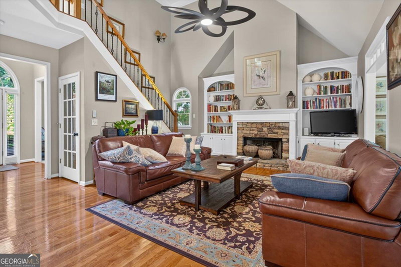 Photo 14 of 315 N Drew Court