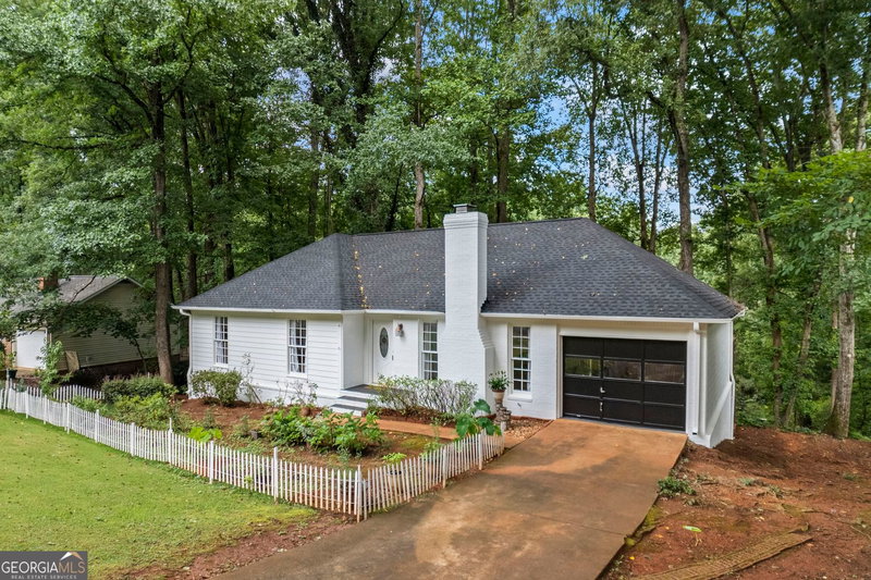 Photo 33 of 375 Brookstone Drive
