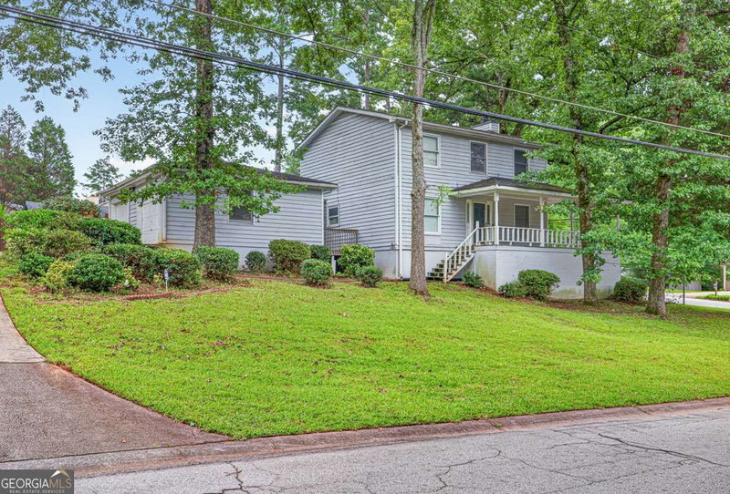 3356 Benton Harbor Court