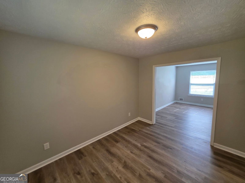 Photo 6 of 3000 Sebring Court