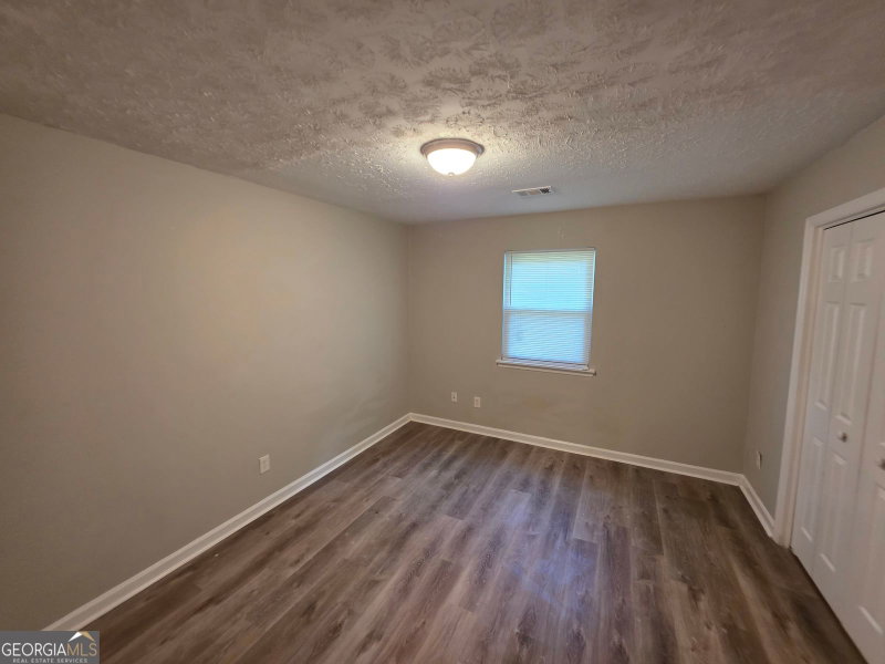 Photo 8 of 3000 Sebring Court